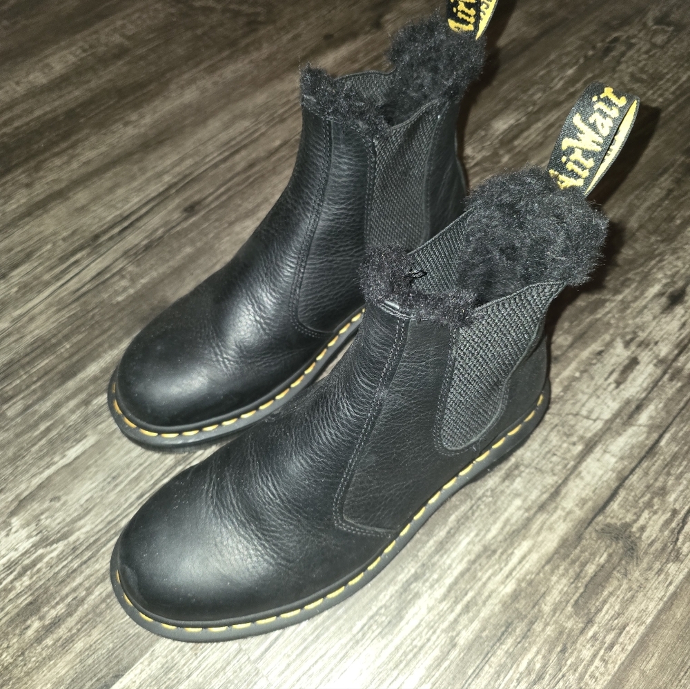 Dr. Martens 2976 Faux Fur Lined Chelsea Boots Sz 8 (7 Mens) - Picture 3 of 11